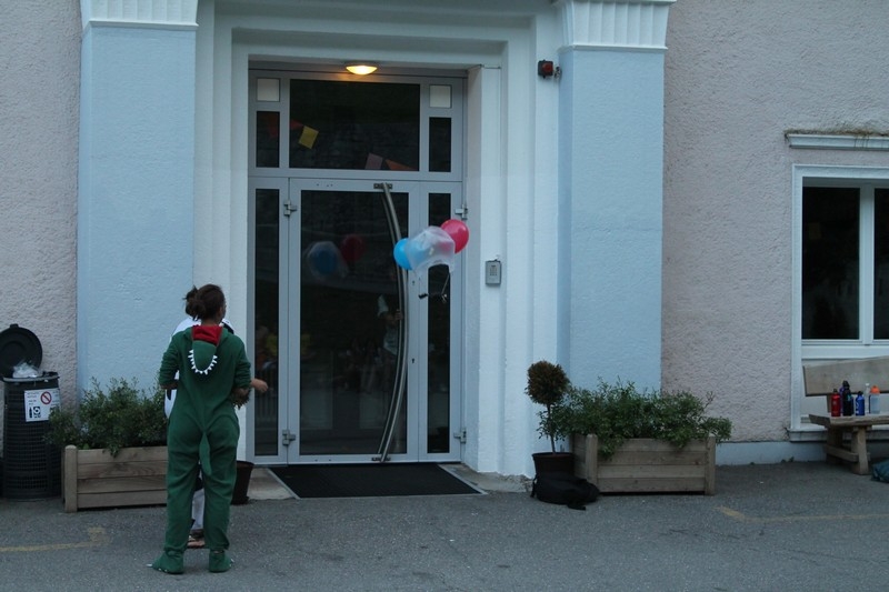 Village Camps International Summer Camp Leysin, Switzerland 2025-08-09 https://www.villagecamps.com/journals_admin/images/699-34-petting zoo (129).jpg